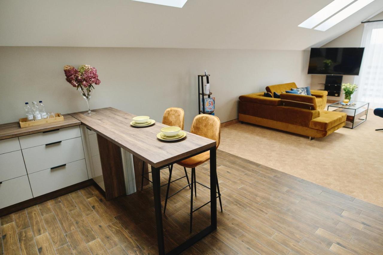 M&M Apartamenty Jasionka ภายนอก รูปภาพ